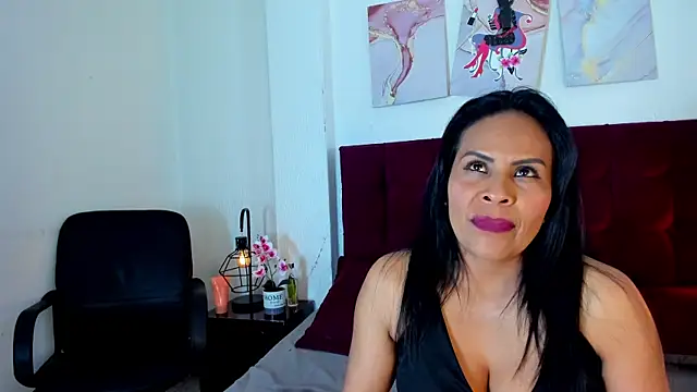 Anthonelaa   online show from October 1, 2025, 7:53 pm