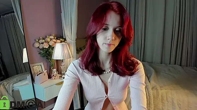 Dearly Emily online show from November 16, 2025, 5:18 pm