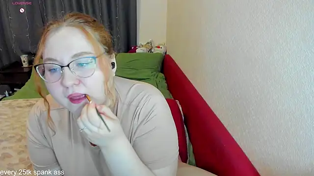 GeorginiaGrimes online show from May 28, 2026, 9:06 am
