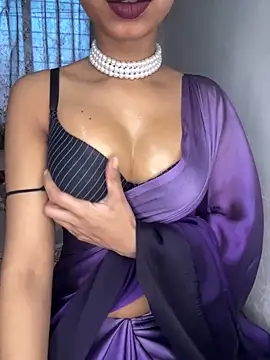 Snapshot of Hot-sexy222 chatting on January 18, 2025, 2:14 am Hot-sexy222 online show from January 18, 2025, 2:14 am