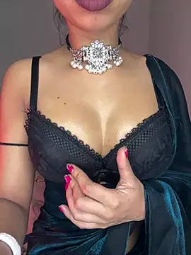 Snapshot of Hot-sexy222 chatting on February 19, 2025, 10:34 am Hot-sexy222 online show from February 19, 2025, 10:34 am