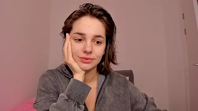 JudyAngil online show from March 11, 2026, 5:35 am