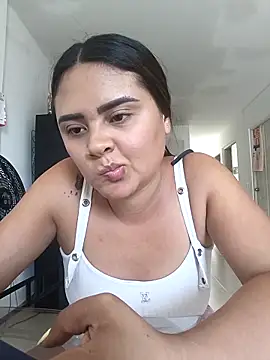 sexy-latin10 online show from February 25, 2026, 2:59 pm