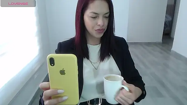 sofia xxx1 online show from December 14, 2025, 3:17 pm