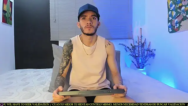 Snapshot of Tylergiuseppe_ chatting on February 11, 2025, 10:07 pm Tylergiuseppe  online show from February 11, 2025, 10:07 pm