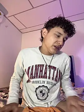 Nathan Bluee online show from October 31, 2025, 3:35 pm