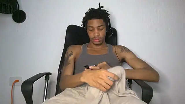 Skinnyblackman online show from June 16, 2026, 3:31 am
