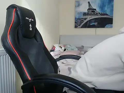 amydamarw online show from February 10, 2026, 12:09 pm