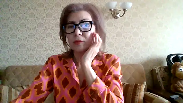 Elegant00Lady online show from March 11, 2026, 9:37 am