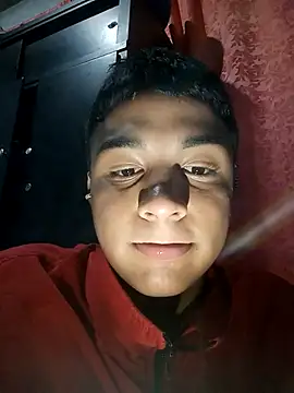 Snapshot of Seductivo_jr chatting on May 5, 2026, 5:26 am Seductivo jr online show from May 5, 2026, 5:26 am