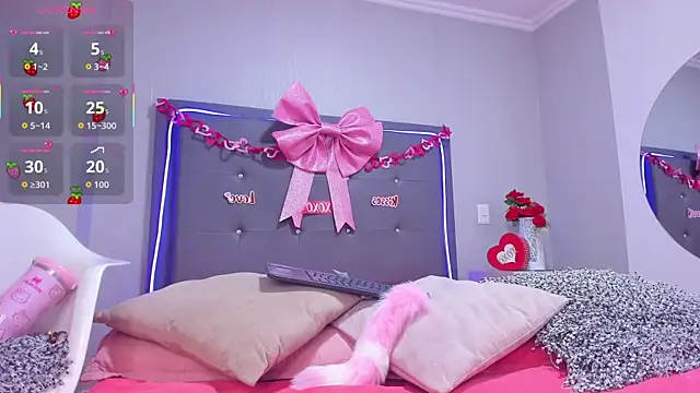 Snapshot of emma_lye chatting on February 14, 2026, 10:17 pm emma lye online show from February 14, 2026, 10:17 pm