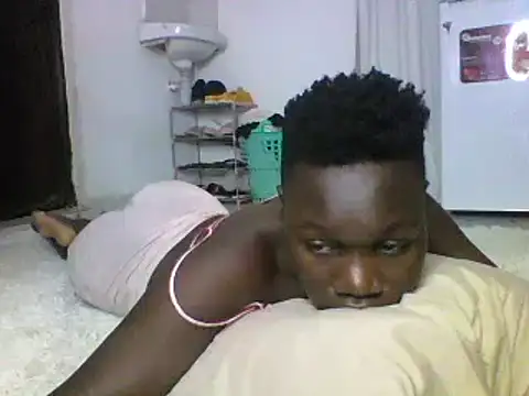 Snapshot of sexyqueen02 chatting on February 10, 2025, 10:19 pm sexyqueen02 online show from February 10, 2025, 10:19 pm