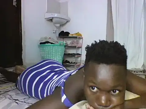 Snapshot of sexyqueen02 chatting on February 14, 2025, 12:47 pm sexyqueen02 online show from February 14, 2025, 12:47 pm