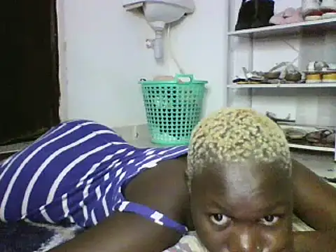 Snapshot of sexyqueen02 chatting on March 16, 2025, 7:04 am sexyqueen02 online show from March 16, 2025, 7:04 am