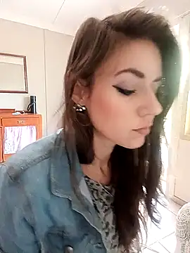 Snapshot of Missmesexycouple69 chatting on September 20, 2025, 10:05 am Missmesexycouple69 online show from September 20, 2025, 10:05 am