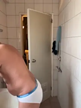 chih515 online show from April 1, 2026, 12:11 am