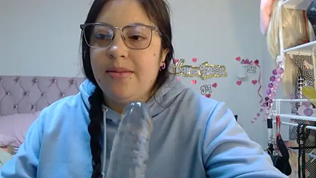 lanaqueen699 online show from July 10, 2026, 12:19 pm