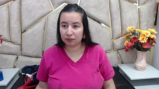 NaomyPrinces online show from January 28, 2025, 1:38 pm