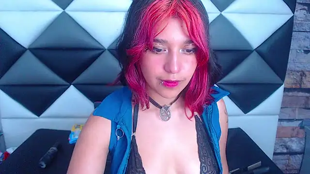 UnderBaby  online show from December 14, 2024, 3:51 am