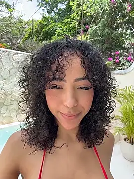 Snapshot of OSHUN_ chatting on June 12, 2026, 5:12 pm OSHUN online show from June 12, 2026, 5:12 pm