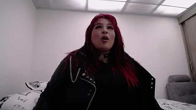 Snapshot of amydeepqueen chatting on February 10, 2026, 4:44 pm amydeepqueen online show from February 10, 2026, 4:44 pm