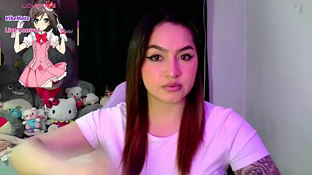 lucycherry   online show from February 19, 2026, 3:57 am