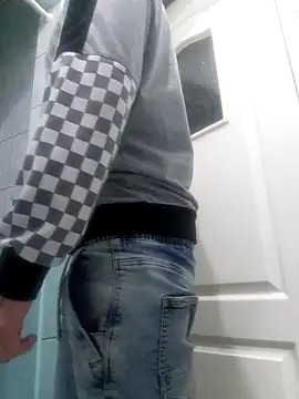 Snapshot of Diabel86 chatting on September 14, 2025, 5:34 pm Diabel86 online show from September 14, 2025, 5:34 pm