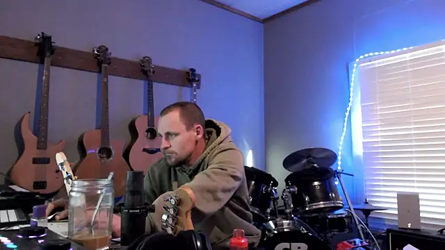 Snapshot of itsjameswebbscope chatting on February 4, 2026, 5:08 pm itsjameswebbscope online show from February 4, 2026, 5:08 pm