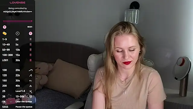 Snapshot of IsabelAllen chatting on July 29, 2026, 10:02 am IsabelAllen online show from July 29, 2026, 10:02 am