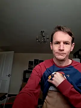 outdoorfun22 online show from February 19, 2026, 8:43 am