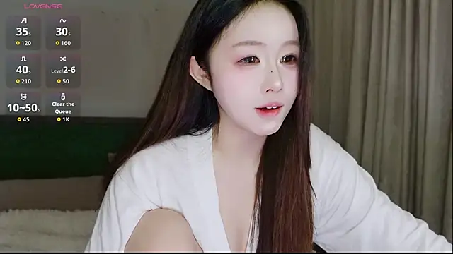 Hazel-11 online show from January 19, 2026, 1:59 pm