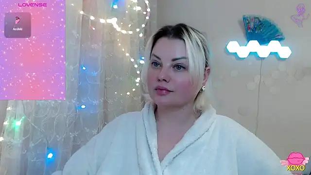 Snapshot of JewellKiss7 chatting on April 7, 2026, 7:58 pm JewellKiss7 online show from April 7, 2026, 7:58 pm