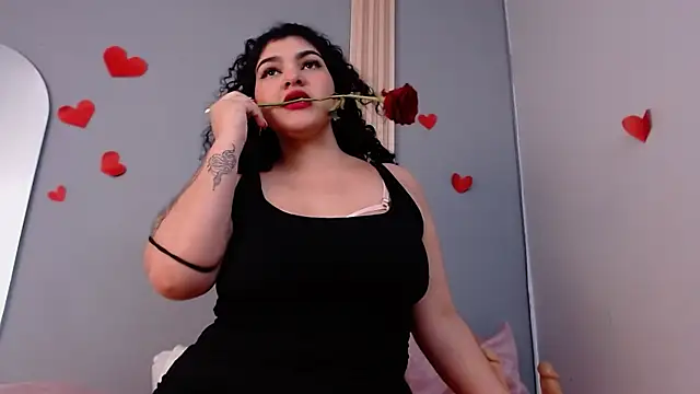 fabiana hot couple online show from February 12, 2025, 6:40 pm