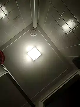 Linda 999 online show from December 23, 2025, 3:26 am