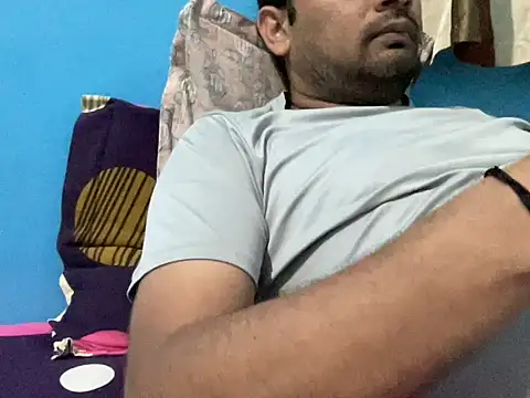 Snapshot of NiceBoy9099 chatting on November 8, 2025, 8:14 am NiceBoy9099 online show from November 8, 2025, 8:14 am