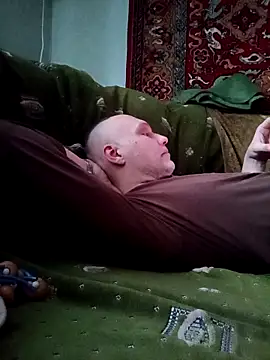 Pineapple04 online show from February 19, 2026, 5:47 am