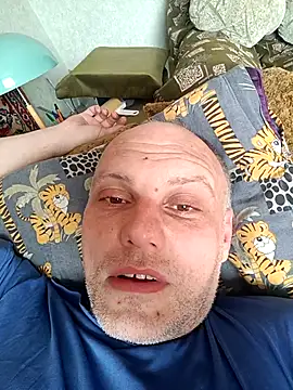 Pineapple04 online show from May 1, 2026, 5:45 am