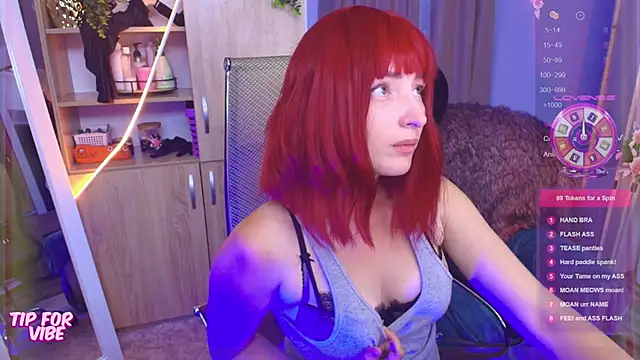 Toxic Ellies online show from September 19, 2025, 3:34 pm