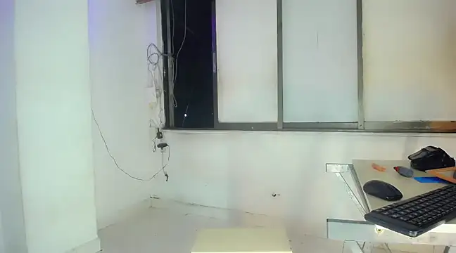 Snapshot of exoti_more chatting on February 7, 2025, 8:55 am exoti more online show from February 7, 2025, 8:55 am