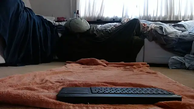 Snapshot of simplesolution chatting on January 15, 2026, 1:05 pm simplesolution online show from January 15, 2026, 1:05 pm