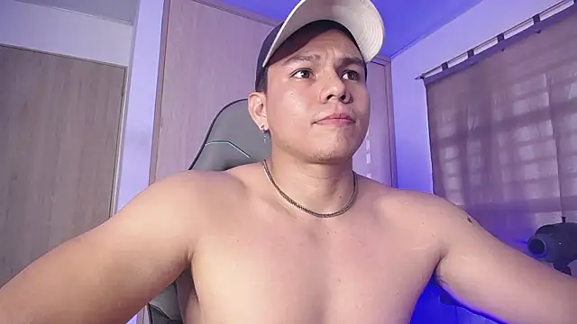 RoyConstance online show from March 8, 2025, 10:13 pm