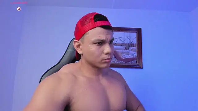 Snapshot of RoyConstance chatting on February 15, 2026, 4:42 am RoyConstance online show from February 15, 2026, 4:42 am