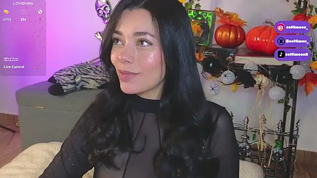 Soffimoon  online show from November 12, 2025, 11:25 pm