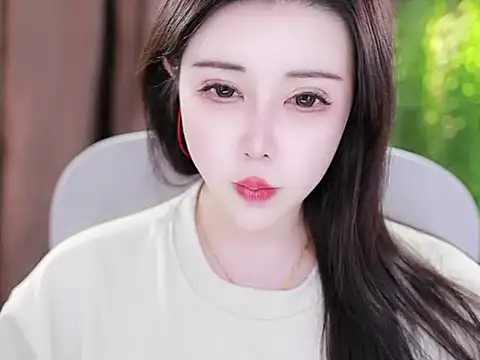 Qiaoqiao  online show from February 8, 2025, 4:36 pm