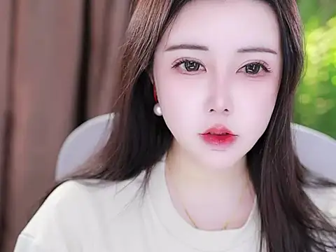 Qiaoqiao  online show from February 9, 2025, 8:33 am