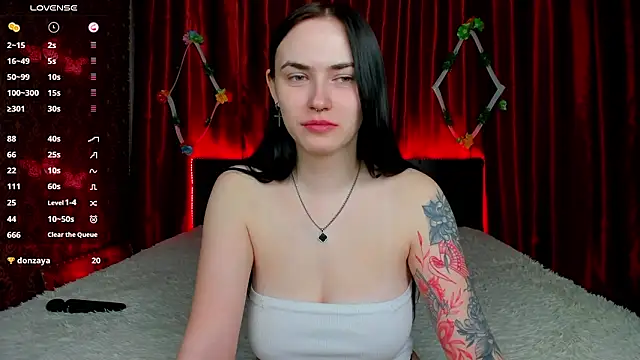 Snapshot of Witch_Lady chatting on March 12, 2026, 7:14 am Witch Lady online show from March 12, 2026, 7:14 am