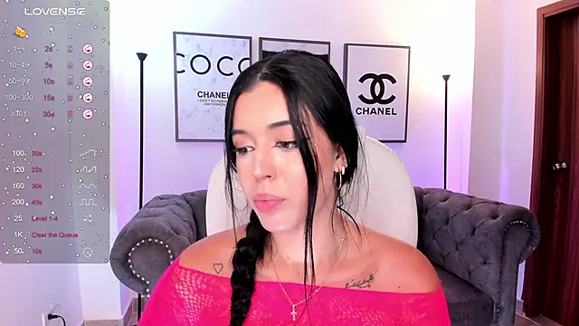 zoee jackson online show from February 11, 2025, 7:05 pm