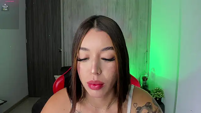 zoee jackson online show from January 10, 2026, 2:13 am