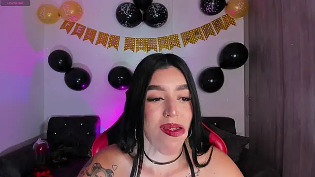 Snapshot of zoee_jackson chatting on April 16, 2026, 5:30 am zoee jackson online show from April 16, 2026, 5:30 am