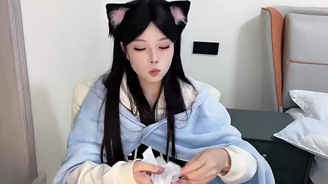 Snapshot of Q-ing chatting on January 21, 2025, 11:55 pm Q-ing online show from January 21, 2025, 11:55 pm